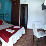 Casa Luz בית הארחה Lires