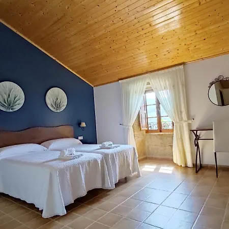 Casa Luz בית הארחה 2*