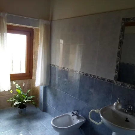 Casa Luz בית הארחה Lires